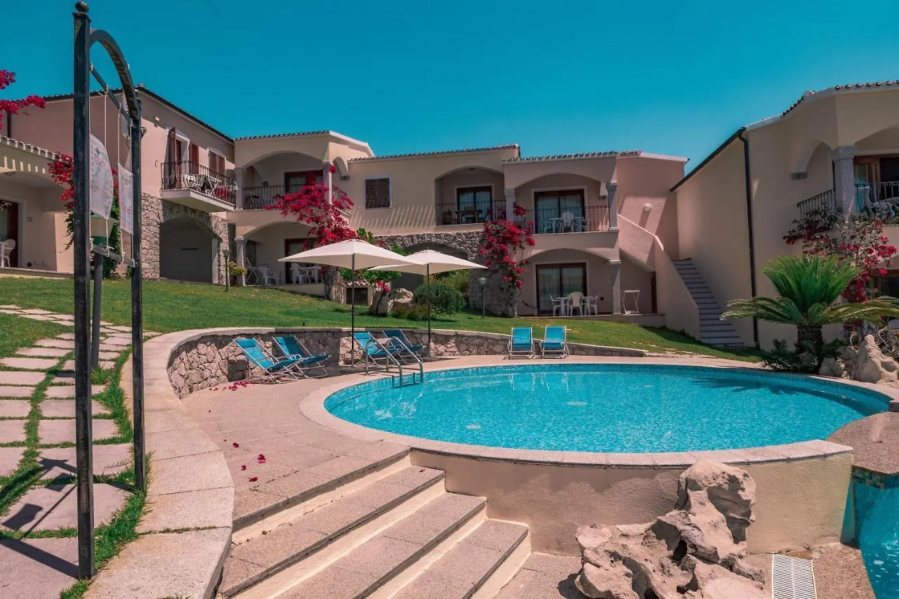 The Fantastic Residenza Badus 1 Bedroom Apartment Sleeps 4 No0811M Badesi