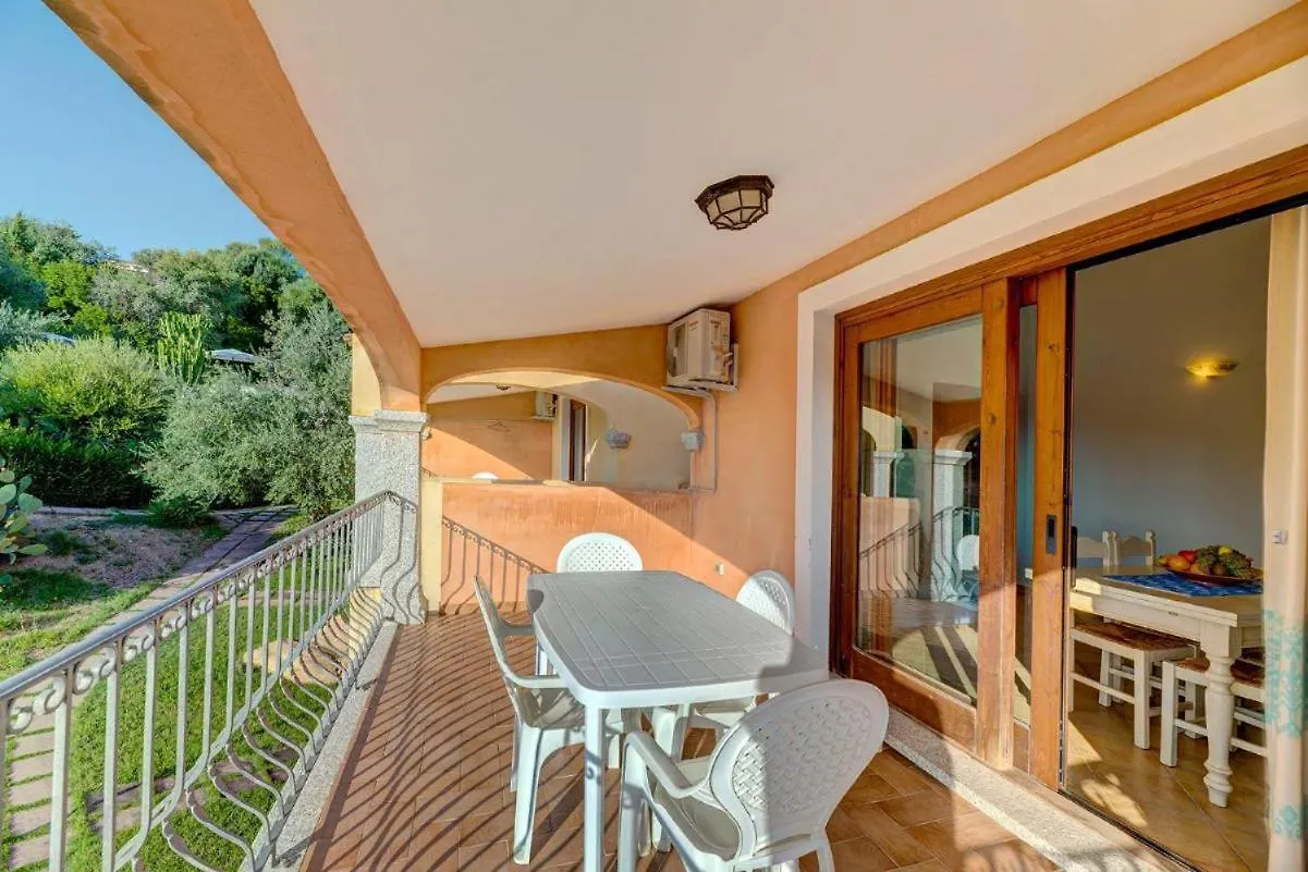 The Fantastic Residenza Badus 1 Bedroom Apartment Sleeps 4 No0811M Badesi Włochy