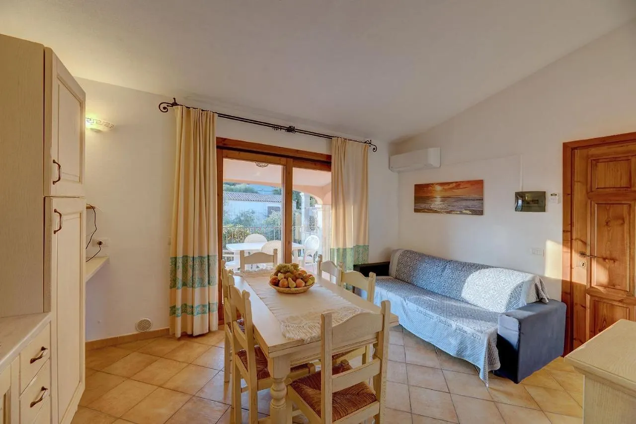 The Fantastic Residenza Badus 1 Bedroom Apartment Sleeps 4 No0811M Badesi 0*,  Włochy