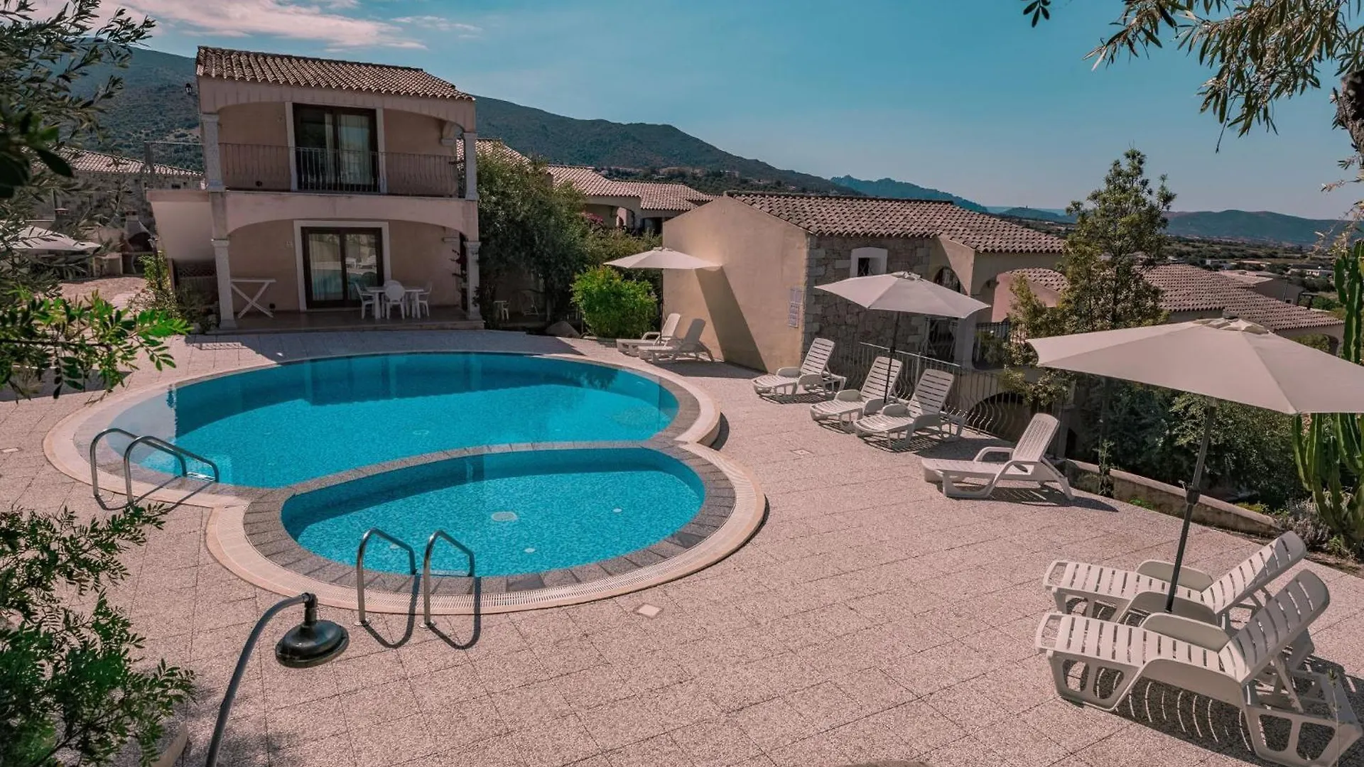 The Fantastic Residenza Badus 1 Bedroom Apartment Sleeps 4 No0811M location